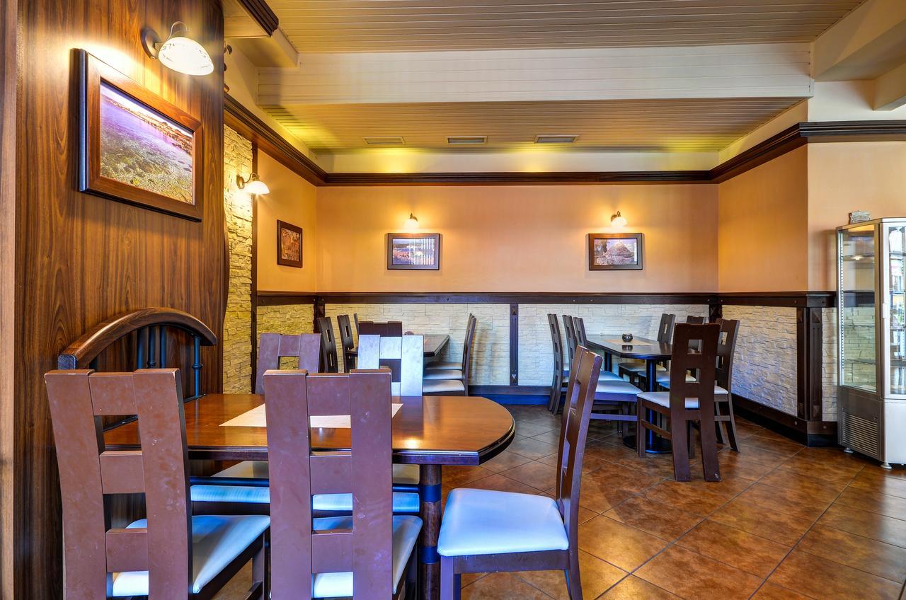 Hotel Pizzeria Istria Velke Losiny Bagian luar foto