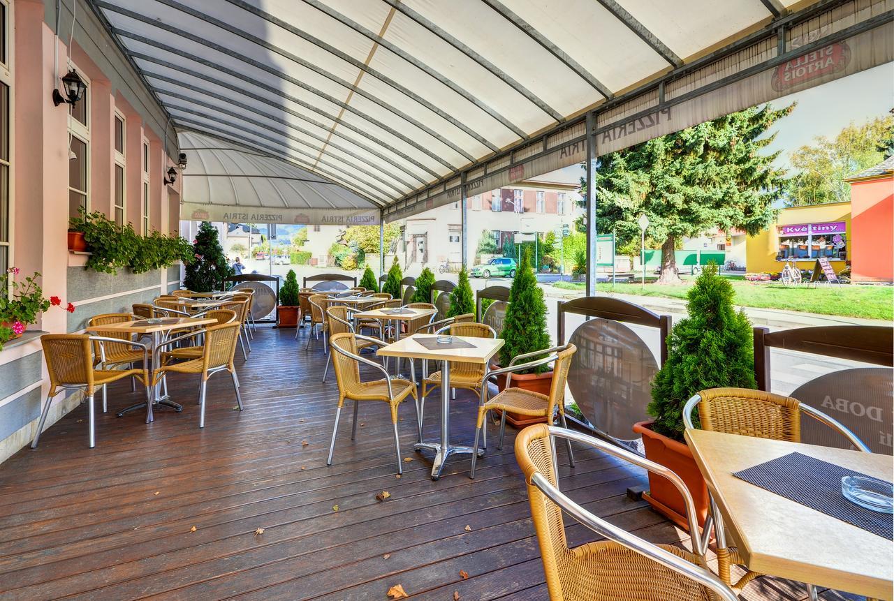 Hotel Pizzeria Istria Velke Losiny Bagian luar foto