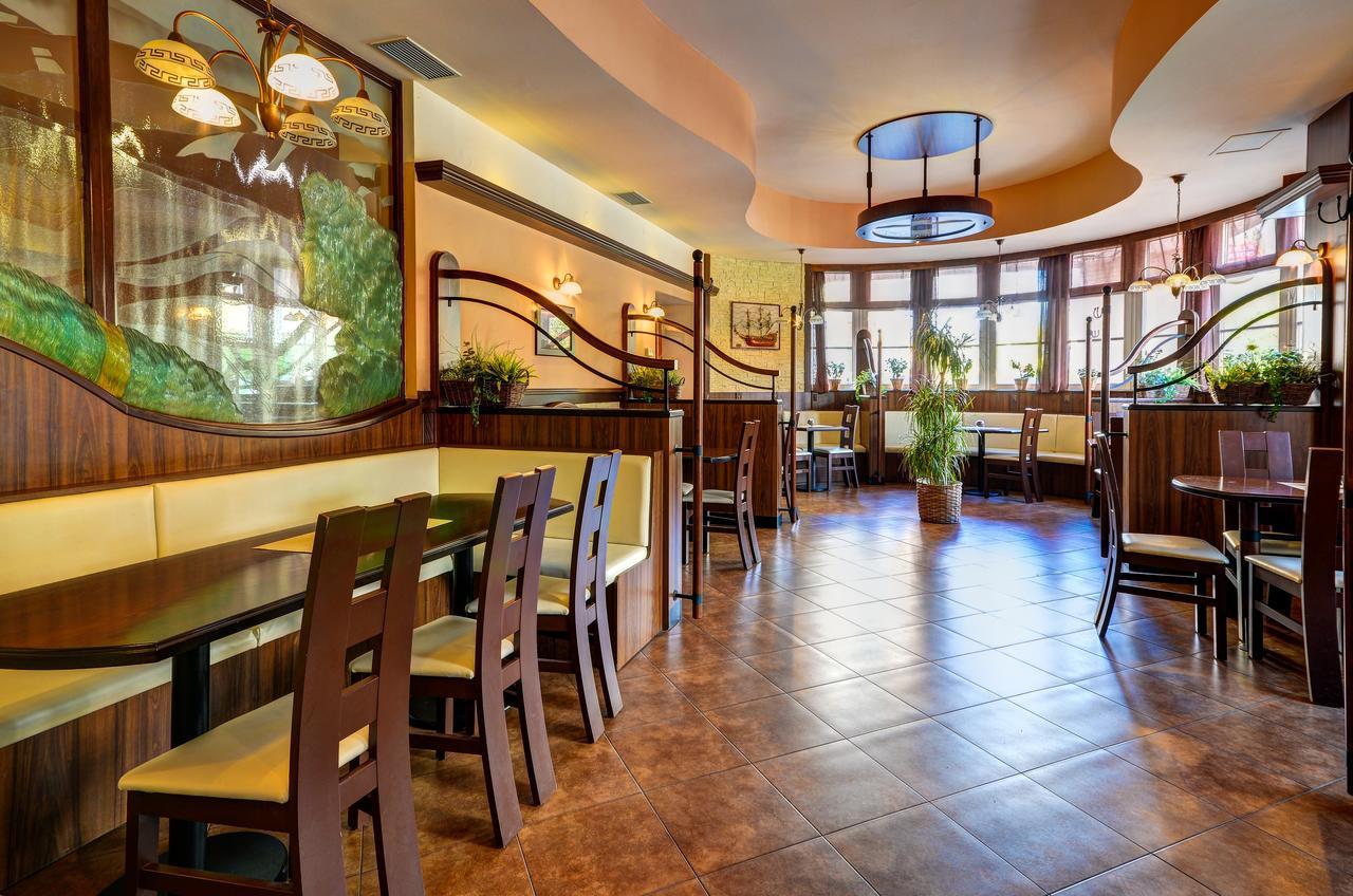 Hotel Pizzeria Istria Velke Losiny Bagian luar foto
